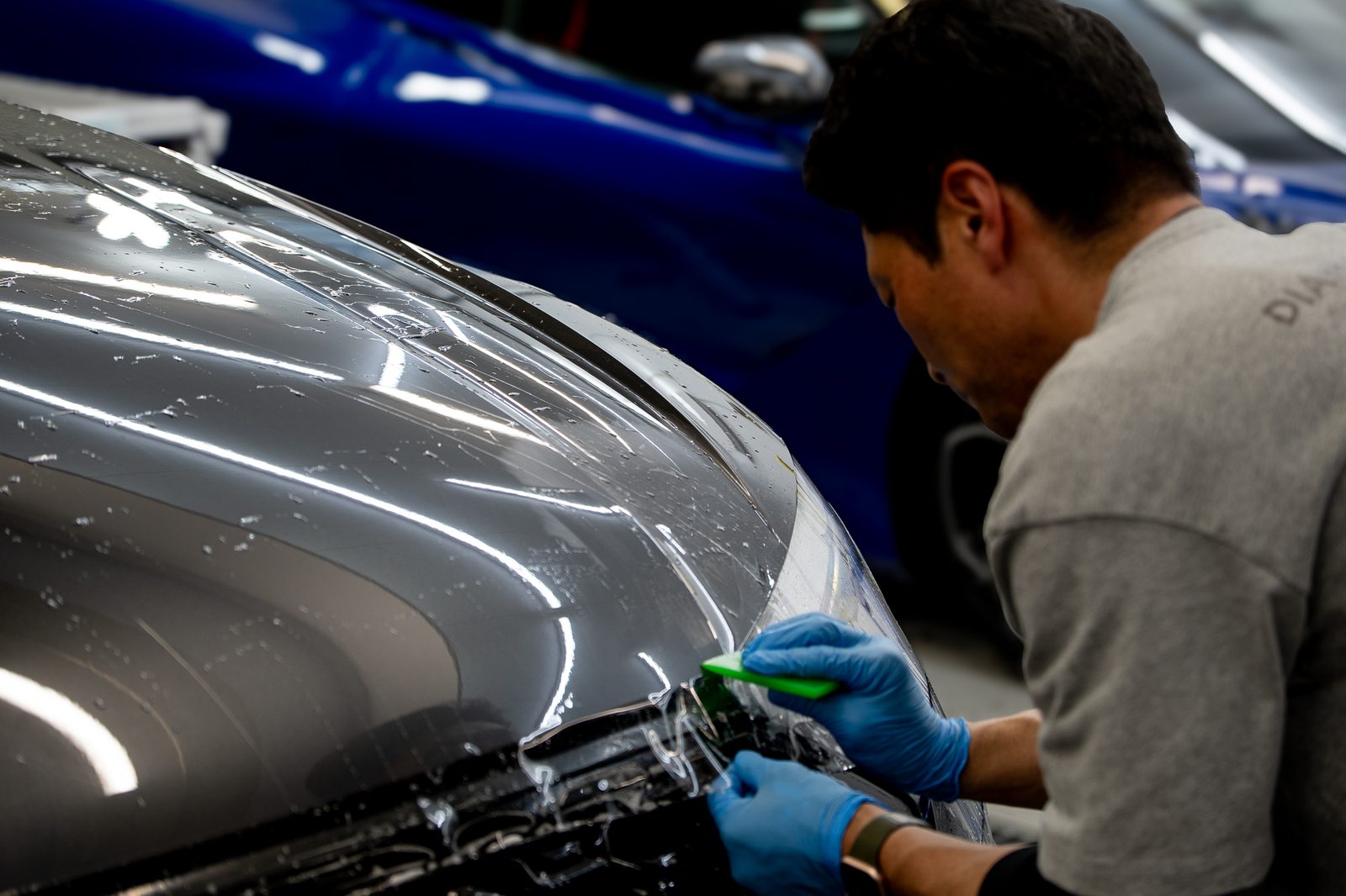 アウディ Q5 ボンネット PPFの施工写真 4｜富山県 PROTENA