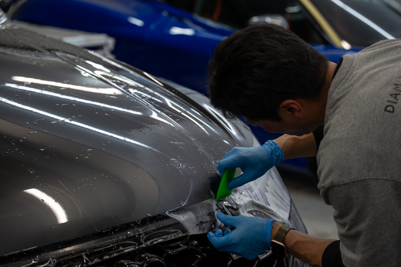 アウディ Q5 ボンネット PPFの施工写真 5｜富山県 PROTENA