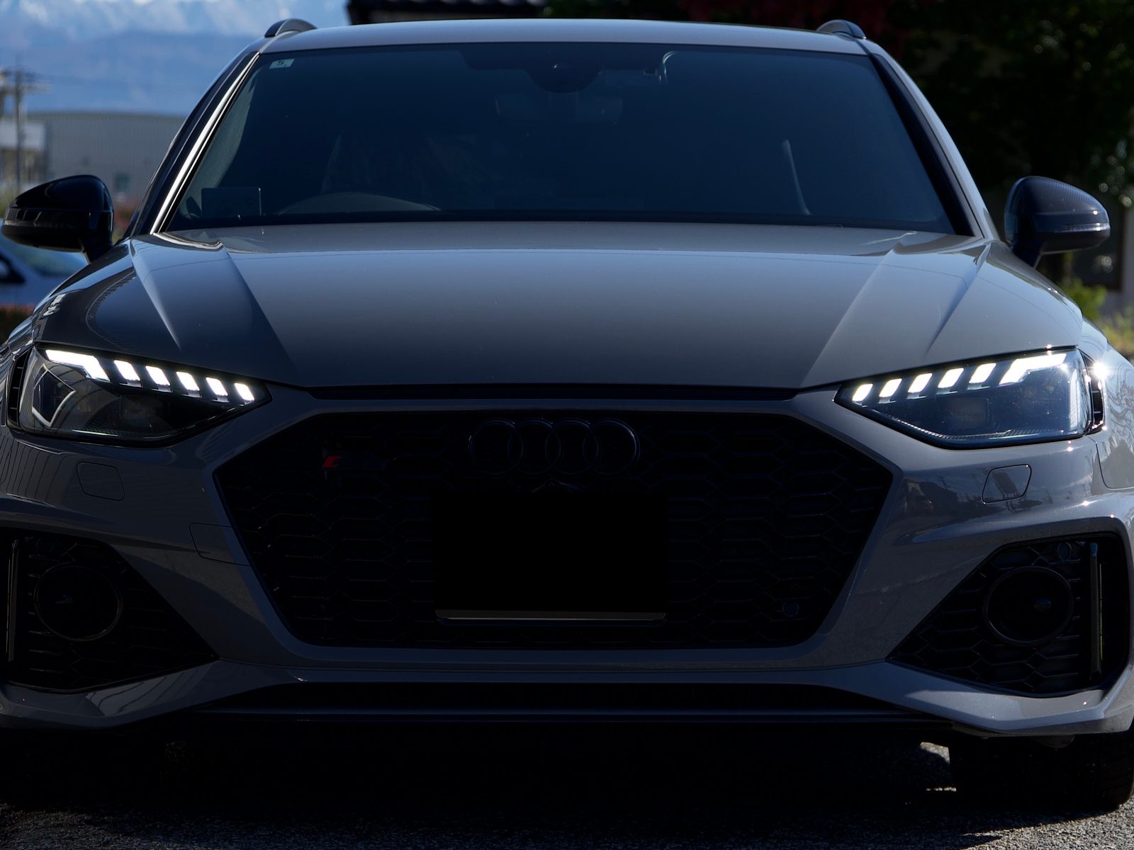 アウディ RS 4