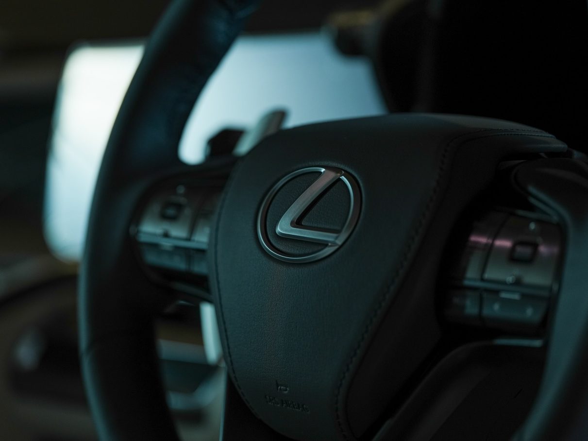 レクサス LC PINNACLEのプロテクションフィルム(PPF)・カーセキュリティ施工 写真9