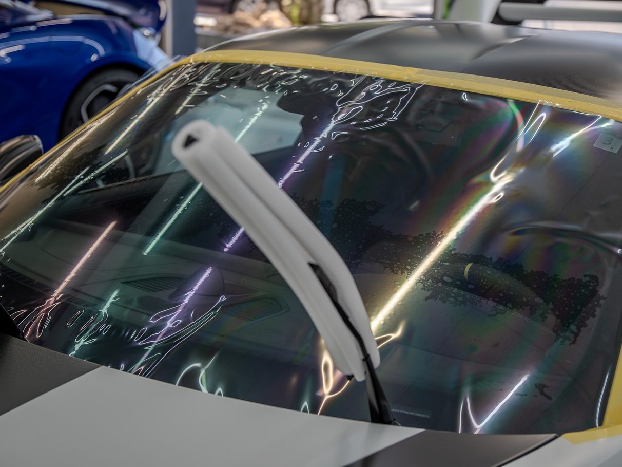 ポルシェ 911 GT3 RSのプロテクションフィルム(PPF)・フロントガラスのプロテクションフィルム・コーティング施工 写真3